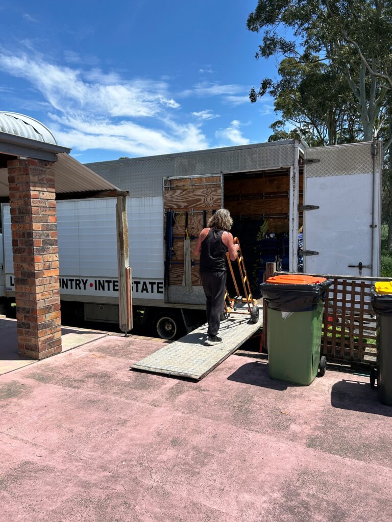Side loading at a customers removal job